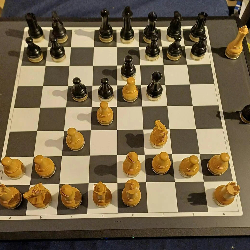 ChessForge – Avancerat smart schackbrädessystem